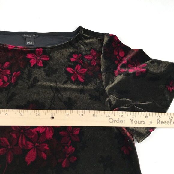 Ann Taylor Womens Velvet Blouse Floral Flared Short Sleeve Boat Neck PS Petites - Picture 7 of 11
